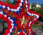 Члены БОТОО "Профспорттур РФ" возложили цветы к скульптурной композиции «Скорбящая мать»